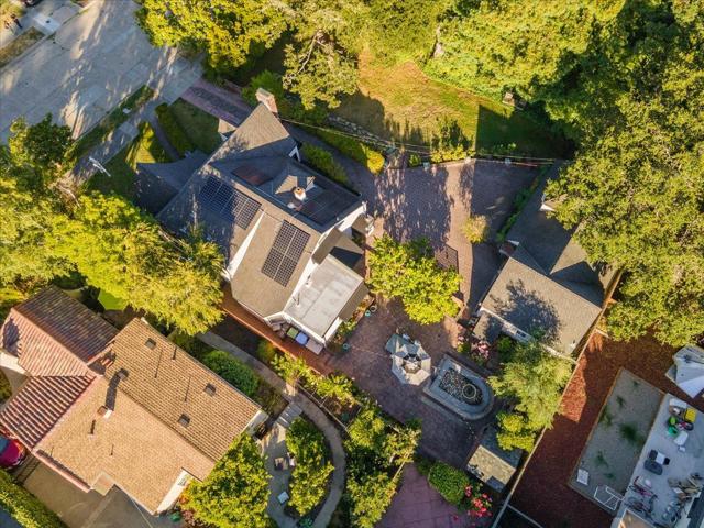 503 Van Ness Avenue, Santa Cruz CA: https://media.crmls.org/mediaz/d358dde5-3551-459b-9061-7605ff4130ab.jpg