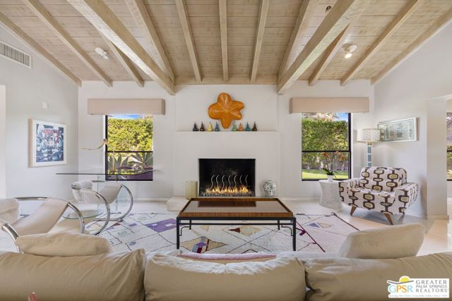 Image 16 of 57 For 311 Via Sol  