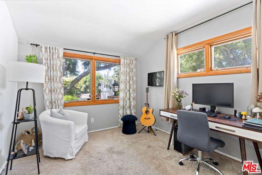 15601 Woodfield PlaceSherman Oaks img 6
