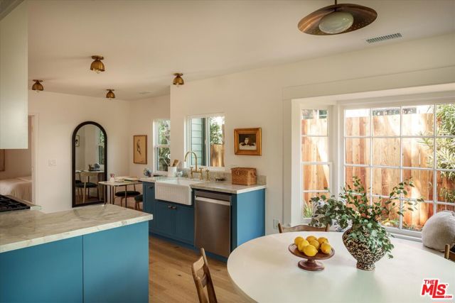 5031 Townsend Avenue, Los Angeles CA: https://media.crmls.org/mediaz/d35aac09-96b8-4d13-b203-2bd599ca2069.jpg