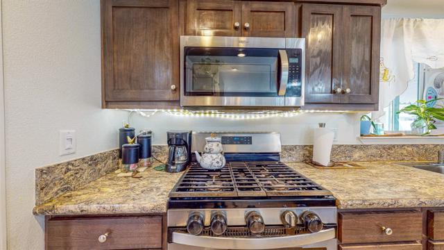 Detail Gallery Image 25 of 35 For 12044 Royal Rd Spc 87, El Cajon,  CA 92021 - 3 Beds | 2 Baths