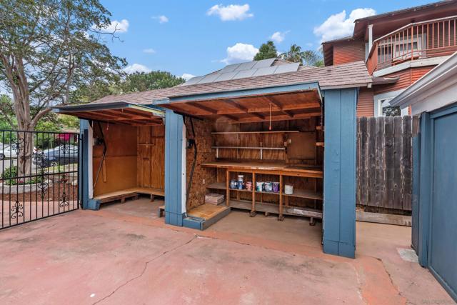 433 E 6Th Ave, Escondido CA: https://media.crmls.org/mediaz/d35c06f6-6a57-4755-ae06-55a073095581.jpg