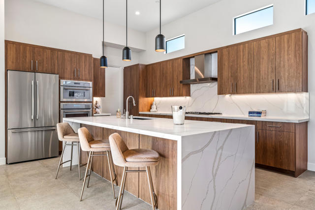 1346 Bacall Way, Palm Springs CA: https://media.crmls.org/mediaz/d35c7ad0-2cba-4895-b6b7-6f4b8e147c63.jpg