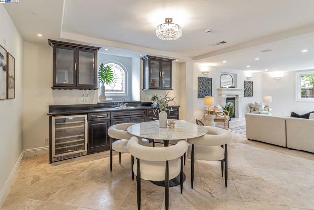 19052 Mount Lassen Drive, Castro Valley CA: https://media.crmls.org/mediaz/d35c87ce-6cb9-4eb5-b76e-9e34f1c75eb8.jpg
