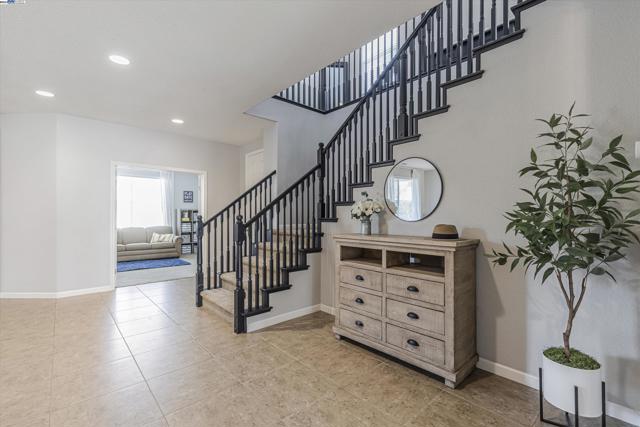 Image 6 of 53 For 4003 Blacksmith Cir
