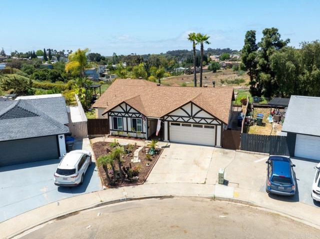 7001 Lemonwood Ln, Lemon Grove CA: https://media.crmls.org/mediaz/d35ceec3-ec58-48d0-831c-e8024e947e3a.jpg