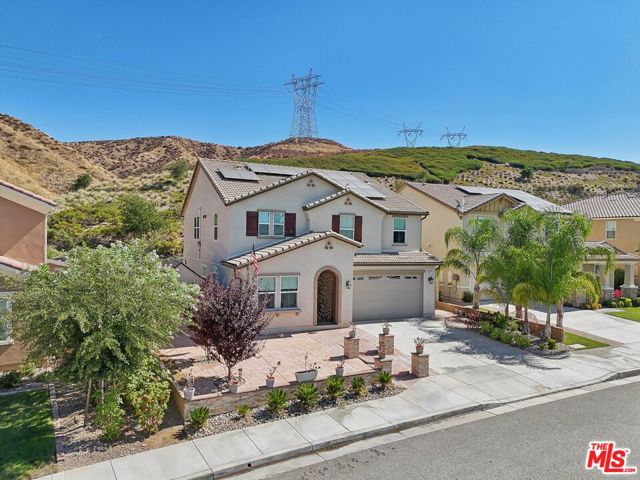 19317 Bension Drive, Santa Clarita CA: https://media.crmls.org/mediaz/d35d8eab-fca9-4d65-b015-874efb783b41.jpg