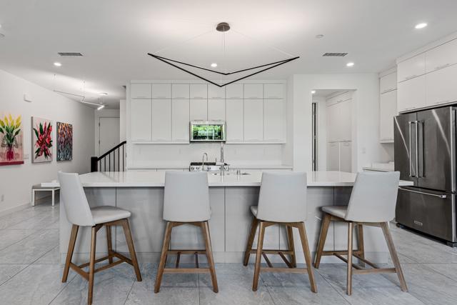 294 Mayfair Way, Palm Springs, CA 92264