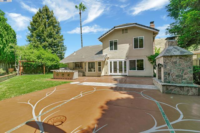 38957 Altura Street, Fremont CA: https://media.crmls.org/mediaz/d35ecd6f-361e-4142-b0e4-9d66456fd65c.jpg