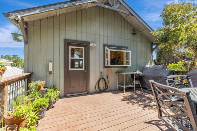 276 San Benito Road, Brisbane CA: https://media.crmls.org/mediaz/d35f821a-c116-4b3d-9e9e-9ebfe85ca6e7.jpg
