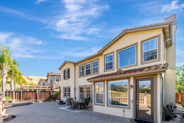 4224 Indigo Oak Court, San Jose CA: https://media.crmls.org/mediaz/d35fe4c8-8fac-46ba-8fed-ba7fa39cb893.jpg