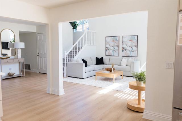14879 Heather Glen Way, San Diego CA: https://media.crmls.org/mediaz/d36029f9-4307-40d4-b000-aa97bf4cf54b.jpg