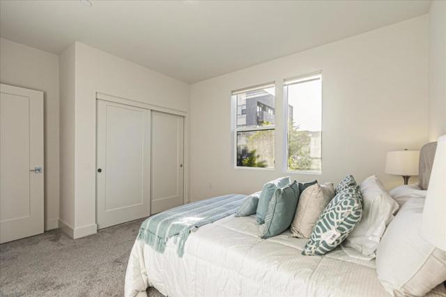 Image 19 of 43 For 45188 Ambition Street 201