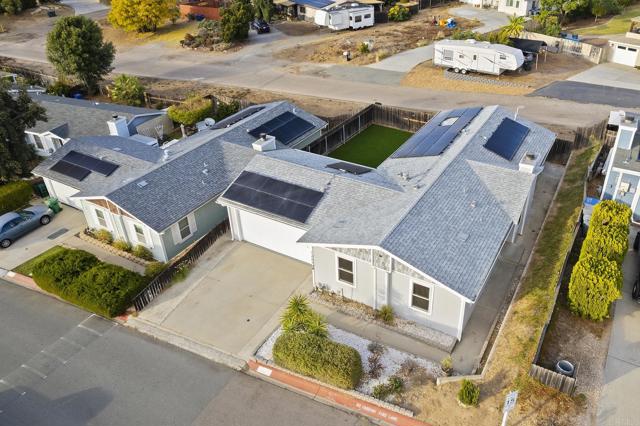 12694 Jackson Heights Drive, El Cajon CA: https://media.crmls.org/mediaz/d3607b41-6faa-41fc-b6dd-b1ec4bf2cbd0.jpg