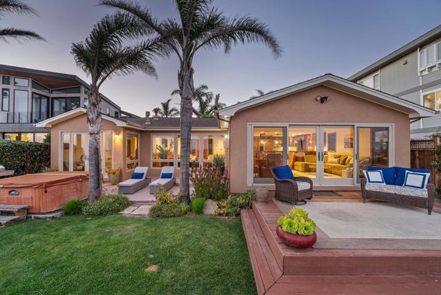 4790 Opal Cliff Drive, Santa Cruz CA: https://media.crmls.org/mediaz/d360a0b3-177d-4e6c-bdd0-52335d23d969.jpg
