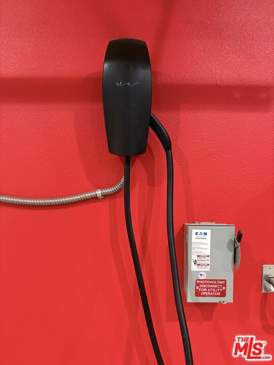 19320 Carranza Lane, Santa Clarita CA: https://media.crmls.org/mediaz/d360a10f-9447-47cf-8c0a-9ff1232c96b5.jpg