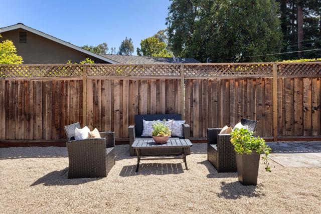 880 Moana Court, Palo Alto CA: https://media.crmls.org/mediaz/d3625c83-14ef-4581-afe3-501f82402e59.jpg