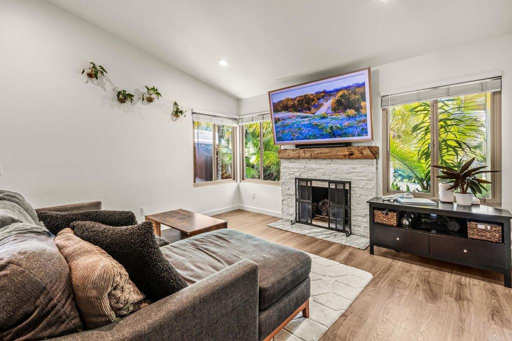 331 Islander Street - photo 8