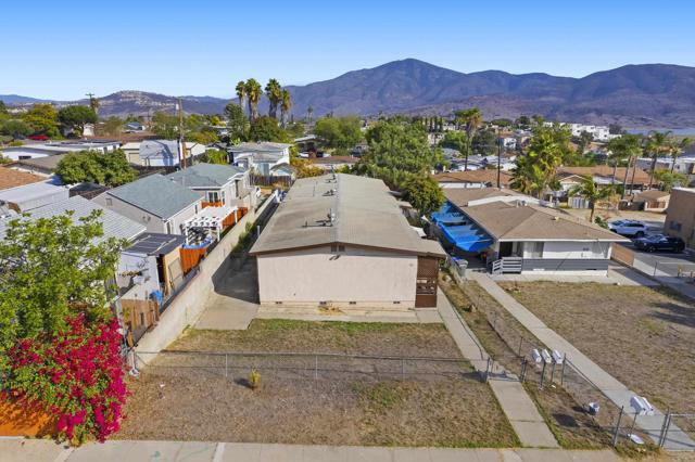 Detail Gallery Image 3 of 28 For 447 Grand Ave, Spring Valley,  CA 91977 - – Beds | – Baths