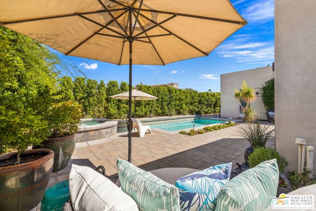 702 Axis Way, Palm Springs CA: https://media.crmls.org/mediaz/d364e528-2edb-4a7a-a8bc-695c931e7893.jpg