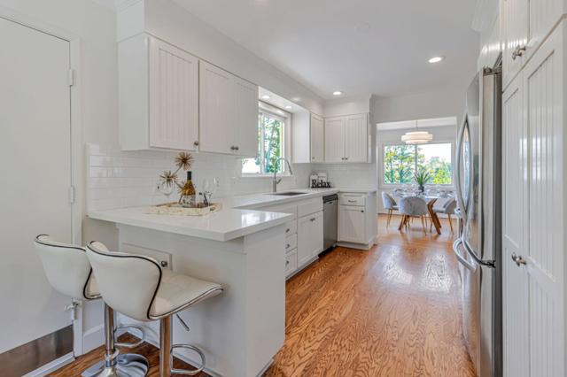 6827 Ridgewood Drive, Oakland CA: https://media.crmls.org/mediaz/d365c7f0-3f4a-489c-b707-b5a3d4fd7f5c.jpg