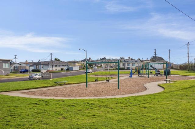 80 Highland Avenue, Daly City CA: https://media.crmls.org/mediaz/d3664ff5-4881-48f8-85a6-b81ed67df61e.jpg