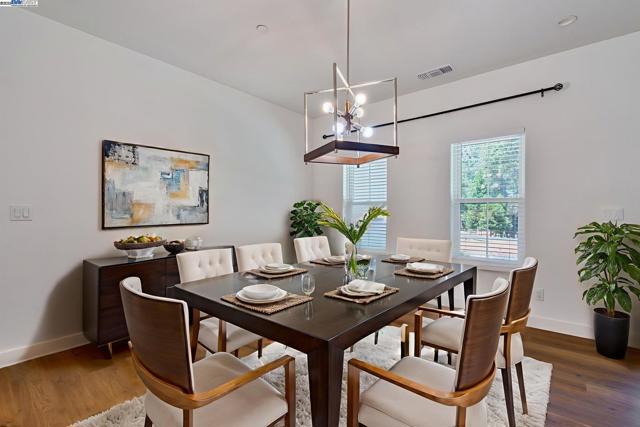 5579 Glen Dr, Foresthill CA: https://media.crmls.org/mediaz/d366aa0f-3c5a-437d-a114-4502215a5882.jpg
