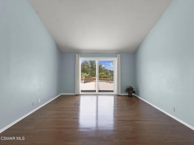 2031 Channelford Road, Westlake Village CA: https://media.crmls.org/mediaz/d366b97c-259d-43ea-9ba4-724ccf165eac.jpg