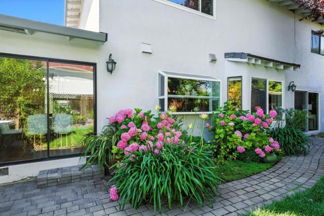 4957 New Compton Court, San Jose CA: https://media.crmls.org/mediaz/d3681477-5197-4d85-9a73-d295674e99bf.jpg