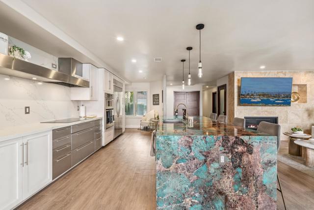 59 Tunapuna Ln, Coronado CA: https://media.crmls.org/mediaz/d368510d-8a8b-4bb5-bba1-53f0a1c1a498.jpg