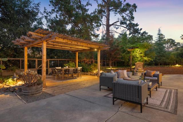 19521 Tweed Court, Saratoga CA: https://media.crmls.org/mediaz/d3688e12-7638-418d-be76-80b20f6b03a0.jpg