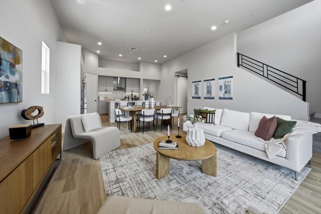 Image 15 of 41 For 41868 Volare Court