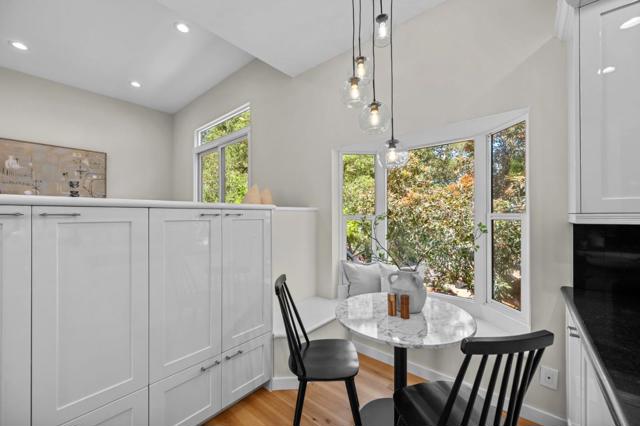 3554 Oak Knoll Drive, Redwood City CA: https://media.crmls.org/mediaz/d3692578-e2be-4d14-bbe4-6fc5b8d2fdde.jpg