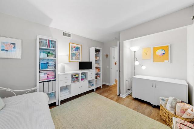 2253 Caminito Pescado, Ocean Beach (San Diego) CA: https://media.crmls.org/mediaz/d36952ef-a19f-47b2-865f-60e62507f174.jpg