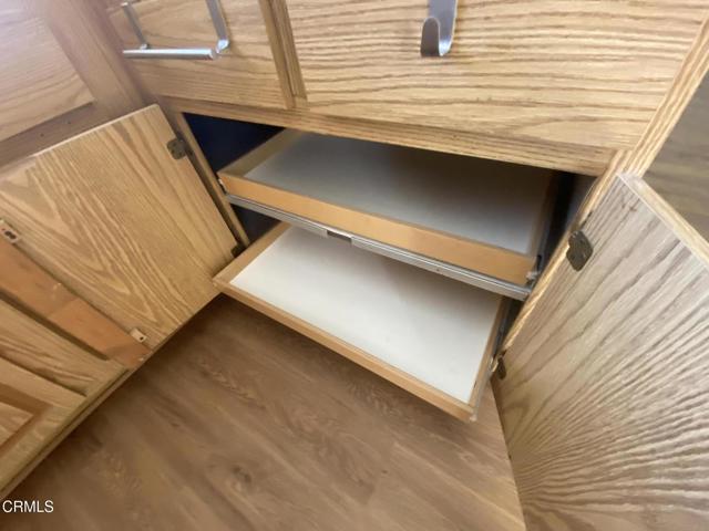 Detail Gallery Image 12 of 27 For 3 Venus St, Thousand Oaks,  CA 91360 - 4 Beds | 2 Baths