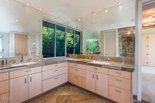 43850 Buckhorn Cove E Road, Little River CA: https://media.crmls.org/mediaz/d36aab4e-c317-4aba-bf42-5c13c11bfb35.jpg