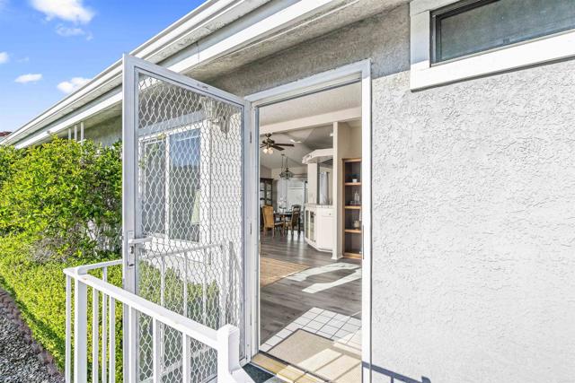 2010 W San Marcos Blvd #93, San Marcos CA: https://media.crmls.org/mediaz/d36ac18d-69db-4866-84b2-2154e9705f72.jpg