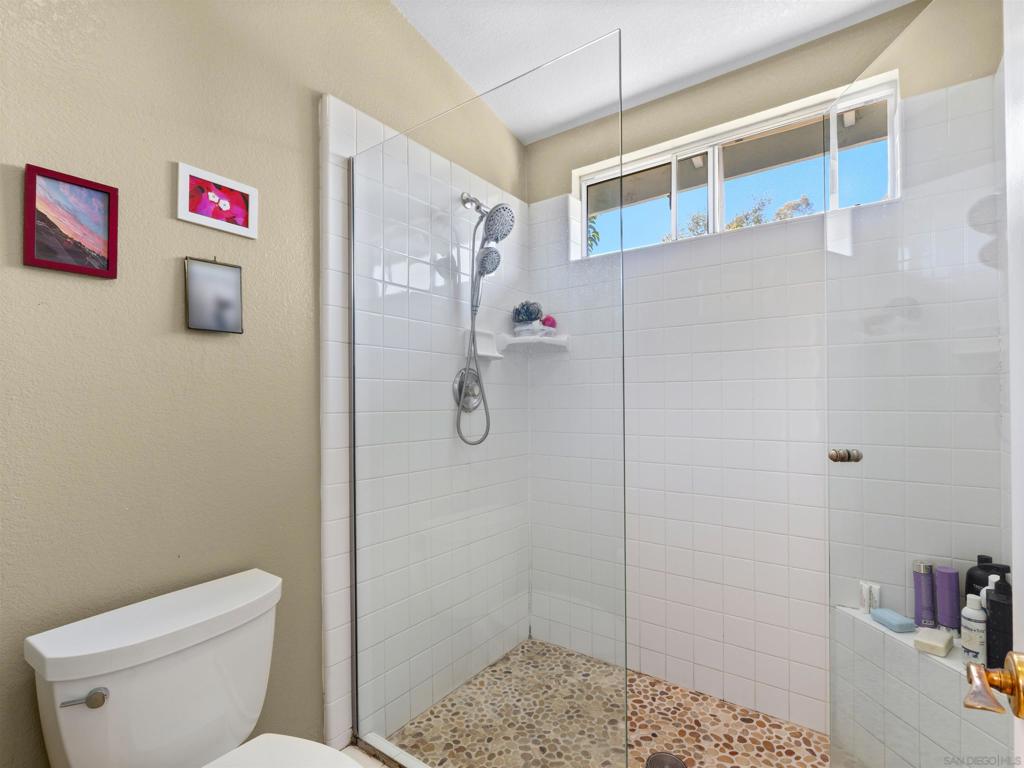 12420 Whispering Tree Ln - photo 18