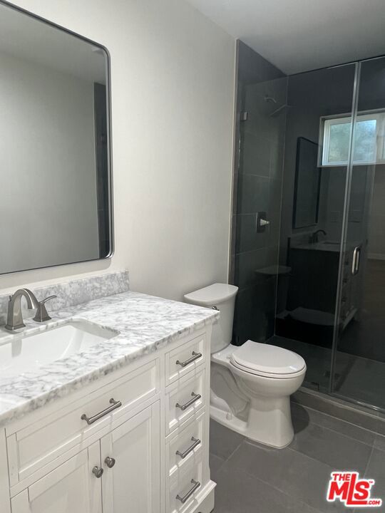 1282 1/2 S Highland Avenue, Los Angeles CA: https://media.crmls.org/mediaz/d36c456f-0cf8-4540-800c-b7b56ff08fbb.jpg