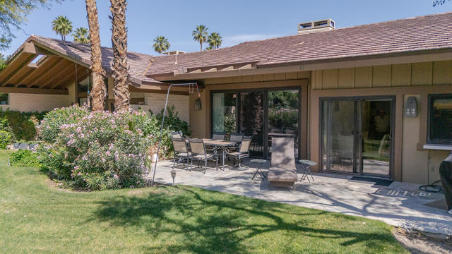 203 Wild Horse Drive, Palm Desert, CA 92211