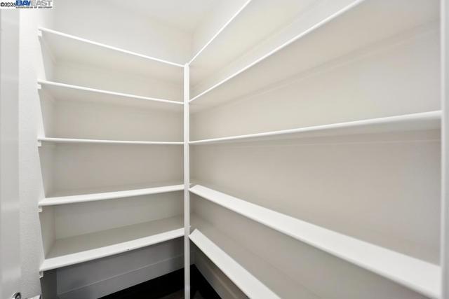 8360 Marine Way, Newark CA: https://media.crmls.org/mediaz/d36cdc08-dfb0-42ba-afe1-44c3ffb2ea90.jpg