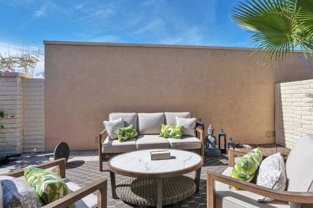 Image 13 of 46 For 80076 Palm Cir Drive