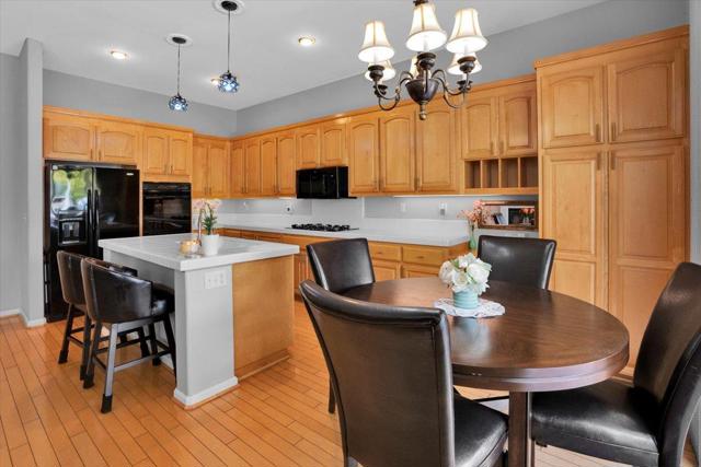 8873 Wine Valley Circle, San Jose CA: https://media.crmls.org/mediaz/d36e158d-88cd-4172-b36a-90a90b635776.jpg