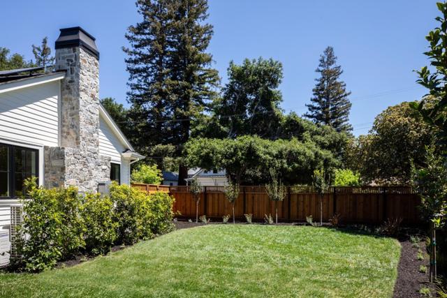 1310 Bay Laurel Drive, Menlo Park CA: https://media.crmls.org/mediaz/d36e42de-a0e1-4856-ba7f-87ac40f0ccea.jpg