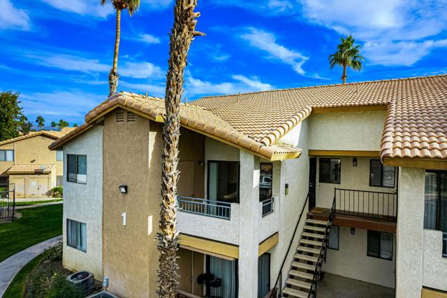 Image 3 of 35 For 78650 Avenue 42  102