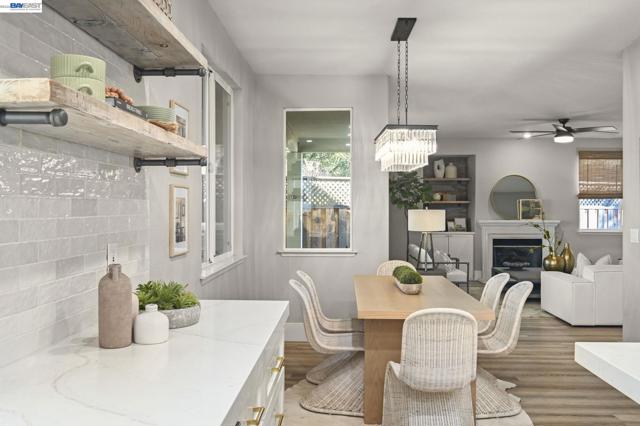 9 Cross Bridge Pl, Danville CA: https://media.crmls.org/mediaz/d36fa399-15e9-4b24-aabc-a3ab0291f4ba.jpg