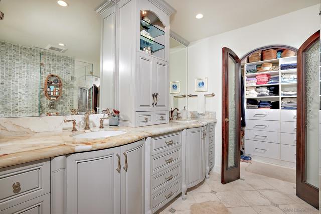 350 Punta Baja Dr, Solana Beach CA: https://media.crmls.org/mediaz/d36fdea1-5af9-4112-a6a0-5863279b471b.jpg