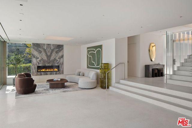 1430 Sunset Plaza Drive, Los Angeles CA: https://media.crmls.org/mediaz/d36fe2c8-5e35-4d6b-9cc6-712e35e1bebb.jpg