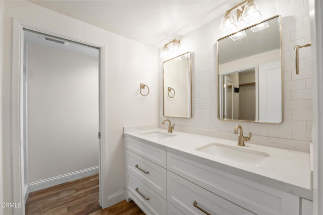 1027 Garrido Drive, Camarillo CA: https://media.crmls.org/mediaz/d3701976-b31b-48cb-936c-3838faed588c.jpg