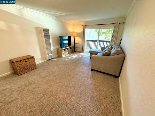 1060 Oak Grove Rd, Concord CA: https://media.crmls.org/mediaz/d370f4e8-c8a1-4c08-b18c-65b89985717d.jpg